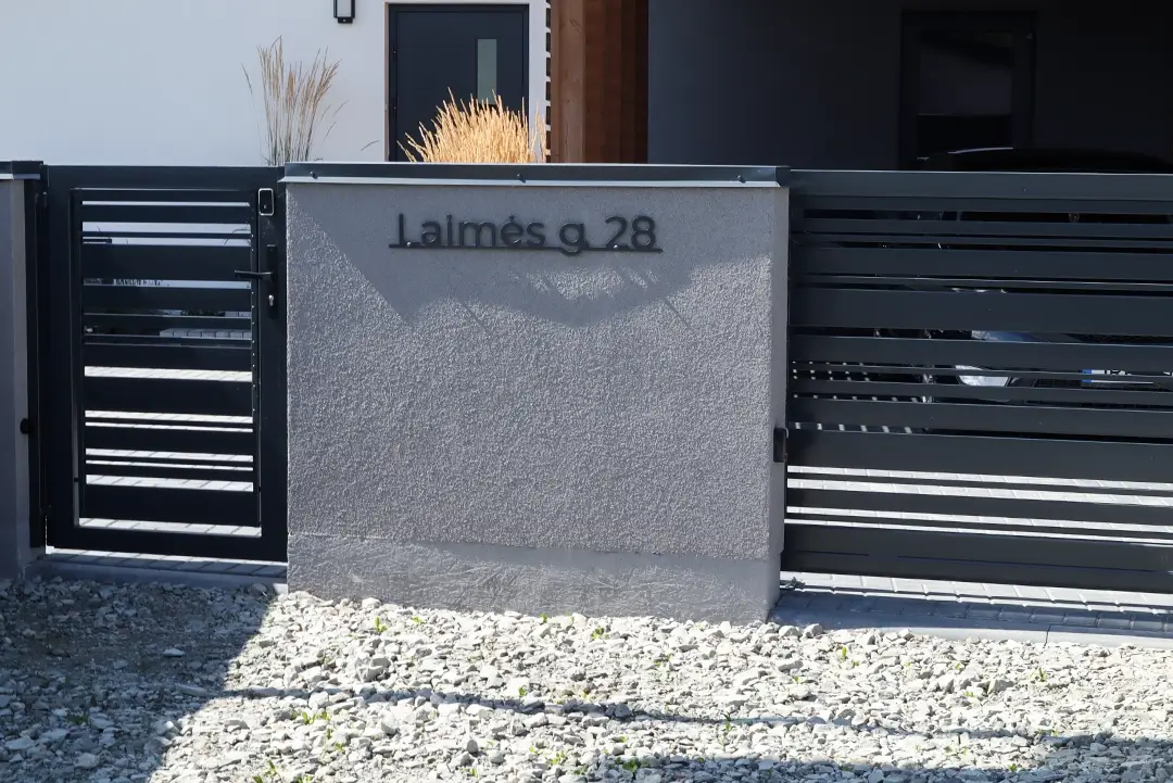 Asimetric-polisadine-metaline-tvora-Metallum-Novum-18 - Metallum Novum