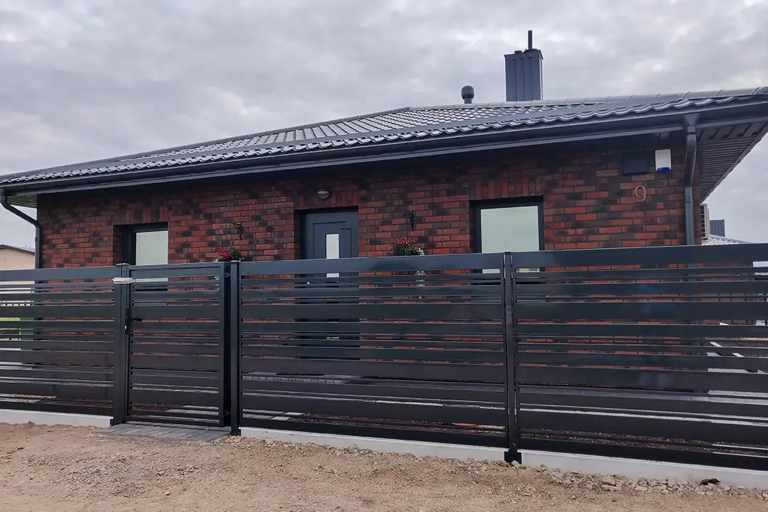 Asimetric-polisadine-metaline-tvora-Metallum-Novum-22 - Metallum Novum