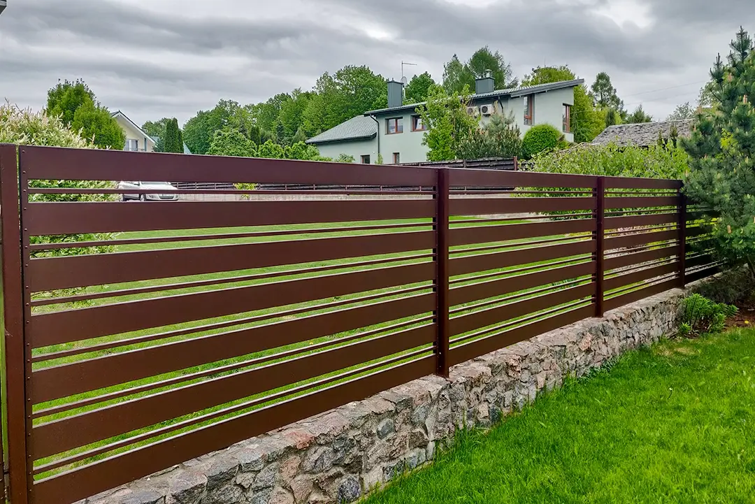 Kombi-polisadine-metaline-tvora-Metallum-Novum-05 - Metallum Novum