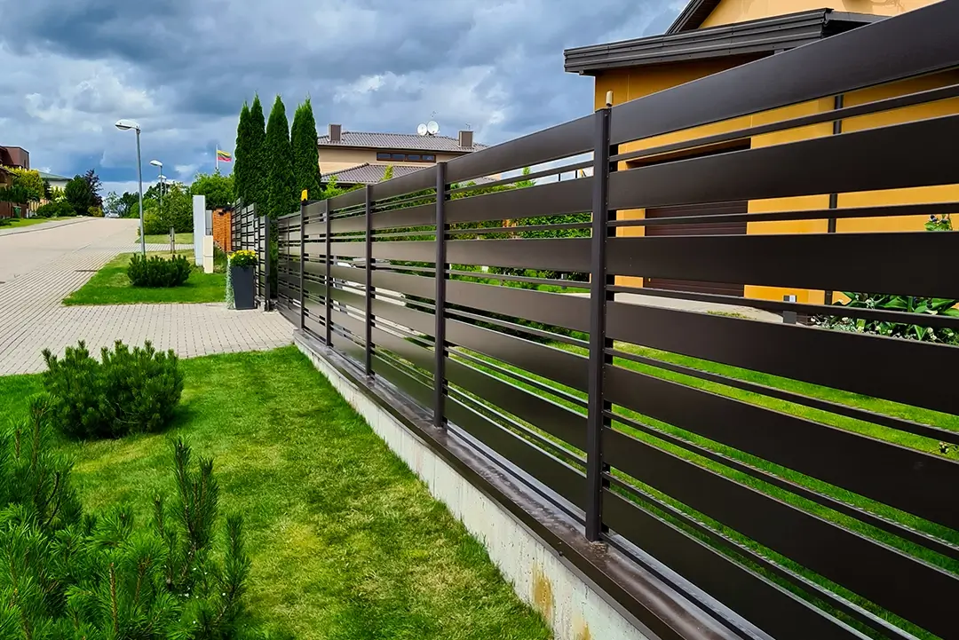 Kombi-polisadine-metaline-tvora-Metallum-Novum-22 - Metallum Novum