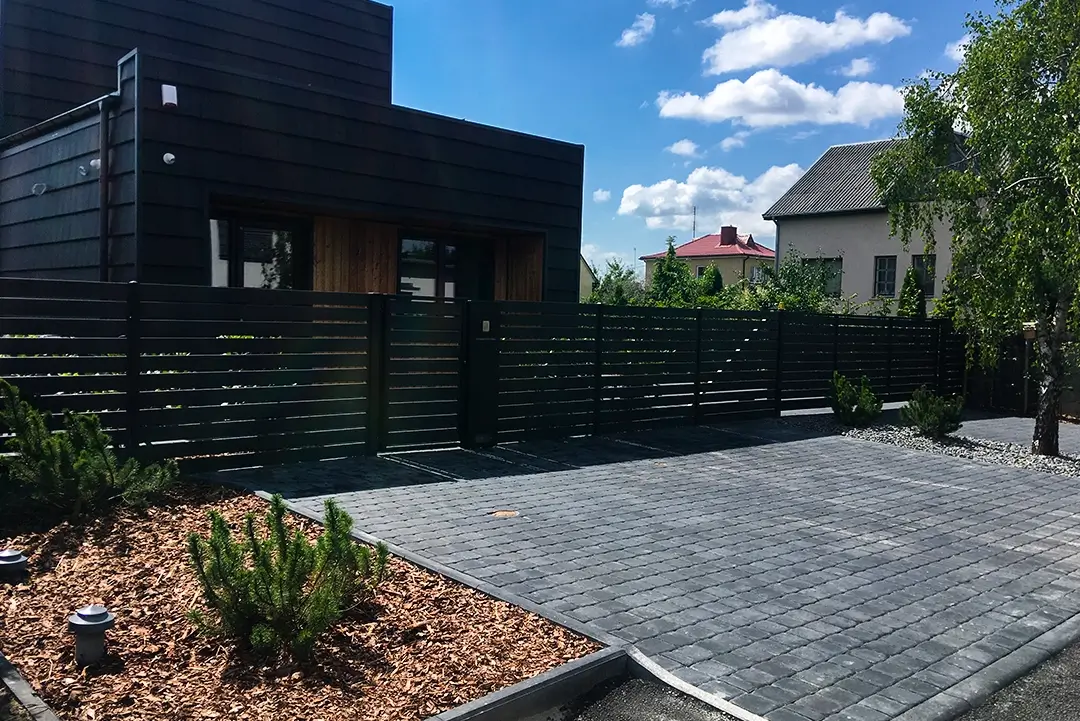 Masiv-polisadine-metaline-tvora-Metallum-Novum-10 - Metallum Novum