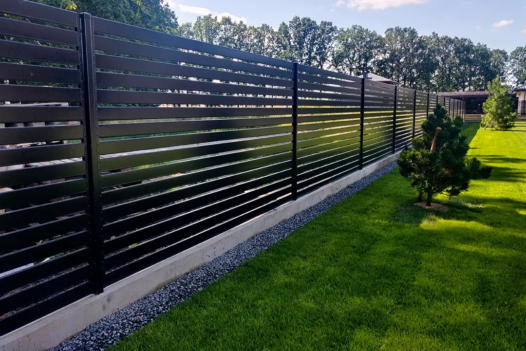 Modern-P82-polisadine-metaline-tvora-Metallum-Novum-01 - Metallum Novum