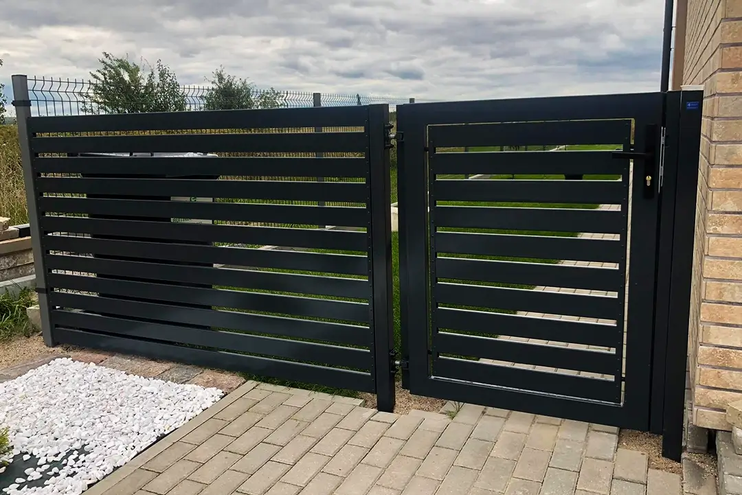 Modern-P82-polisadine-metaline-tvora-Metallum-Novum-07 - Metallum Novum