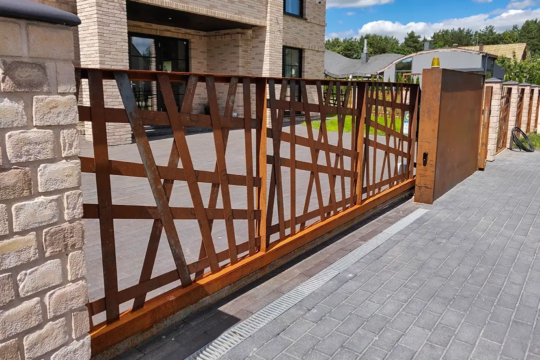 Vanesa-moderni-metaline-tvora-Metallum-Novum-03 - Metallum Novum