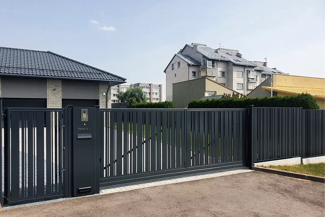 Vertical-Asimetric-polisadine-metaline-tvora-Metallum-Novum-04 - Metallum Novum