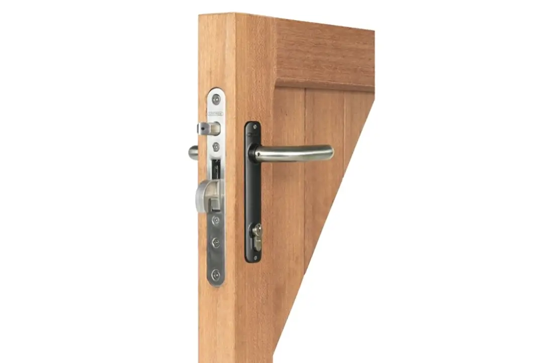 Locinox-ileidziama-vartu-spyna-02 - Metallum Novum