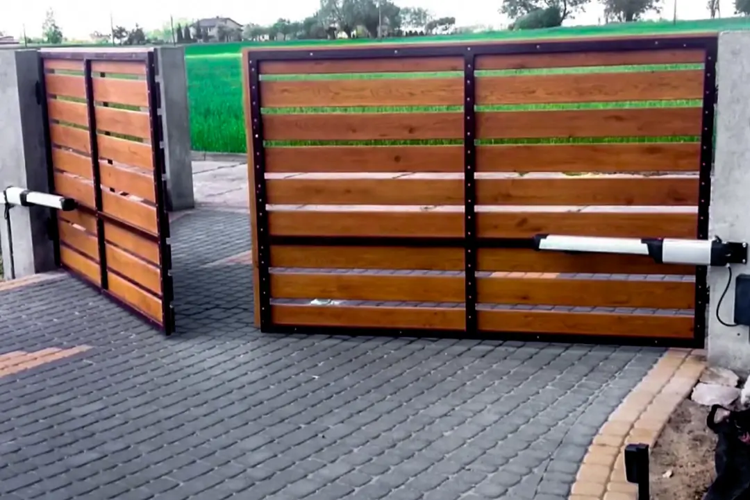 Varstomu-vartu-automatika-BFT-KUSTOS-A25A40-Metallum-Novum-04 - Metallum Novum